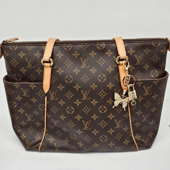 Authentic Louis Vuitton Lock & Key with unbranded Bagcharm, Keycharm, Keychain - Picture 3 of 7